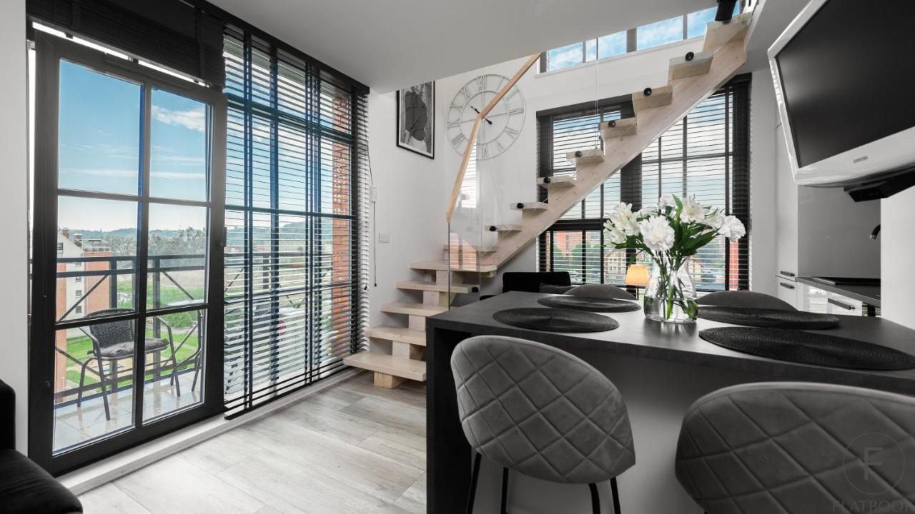 Flatbook - City Center Spa Apartments Dwie Motlawy กดัญสก์ ภายนอก รูปภาพ